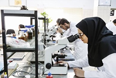 خطر افت کیفیت خدمات آزمایشگاهی در سایه بحران اقتصادی و فرسودگی نیروها وجود دارد