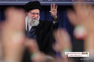 دیدار هزاران نفر از مردم آذربایجان شرقی با رهبر انقلاب