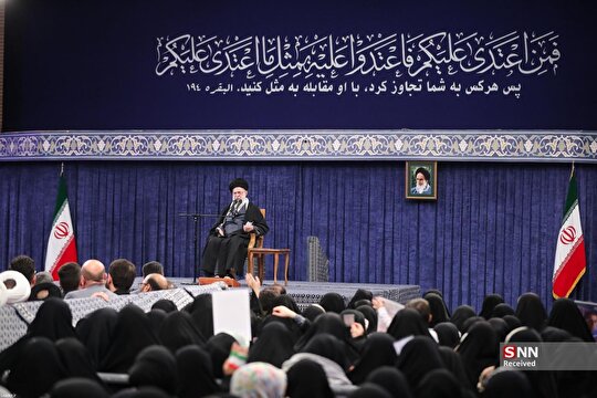 دیدار هزاران نفر از مردم آذربایجان شرقی با رهبر انقلاب اسلامی