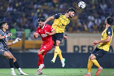 تساوی پرسپولیس و سپاهان در نیمه اول/ فرصت‌سوزی شاگردان نویدکیا | اخبار ورزشی