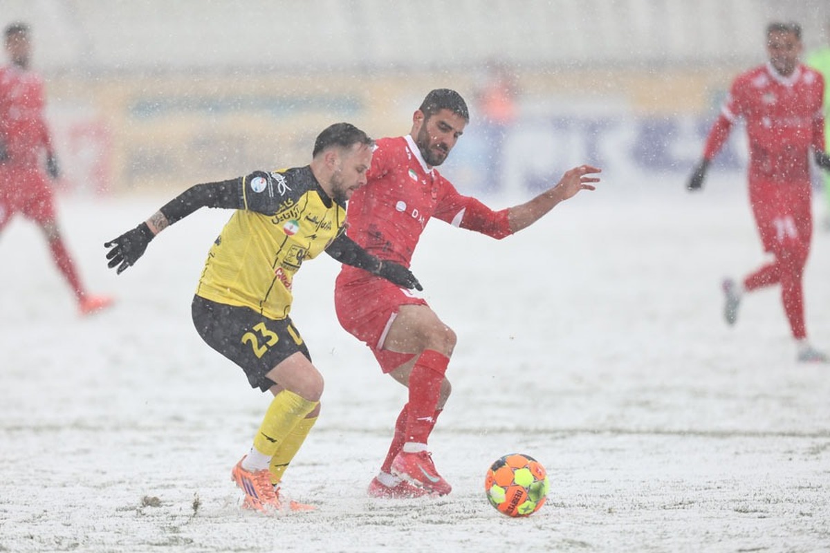 جدول لیگ برتر در پایان هفته هفدهم / دوئل دربی بازان تهران و اصفهان و صدرنشینی پرسپولیس