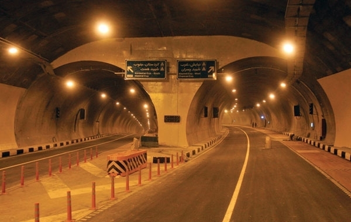 هر دو مسیر تونل نیایش در تهران امشب مسدود است