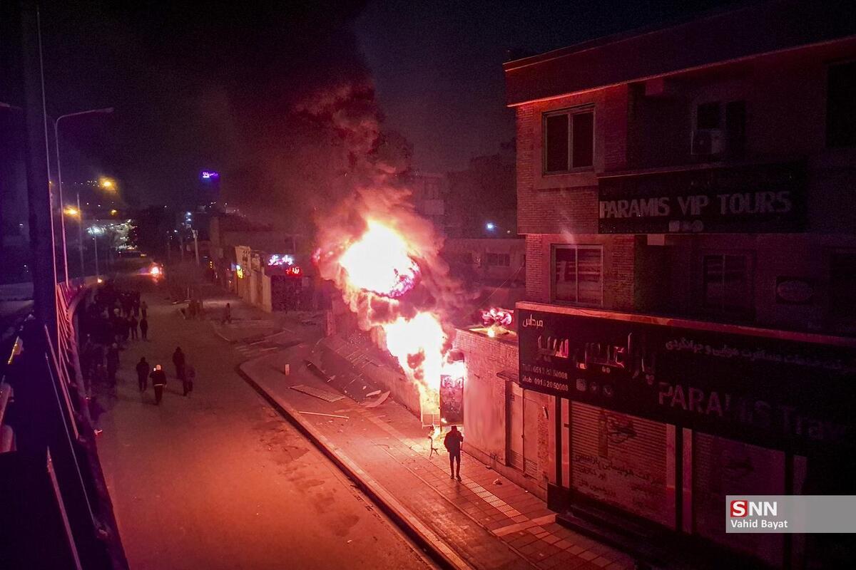 روایتی از ضرب و شتم دانشجوی دانشگاه تهران توسط تروریست‌ها/ به جرم اینکه ریش داشتم مورد حمله وحشیانه قرار گرفتم + فیلم