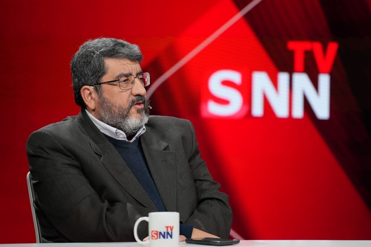 ایزدی: دخالت خارجی هیچ‌گاه نجات‌بخش ایران نخواهد بود / آمریکا دنبال نفت ایران است، نه رفاه مردم ایران + فیلم