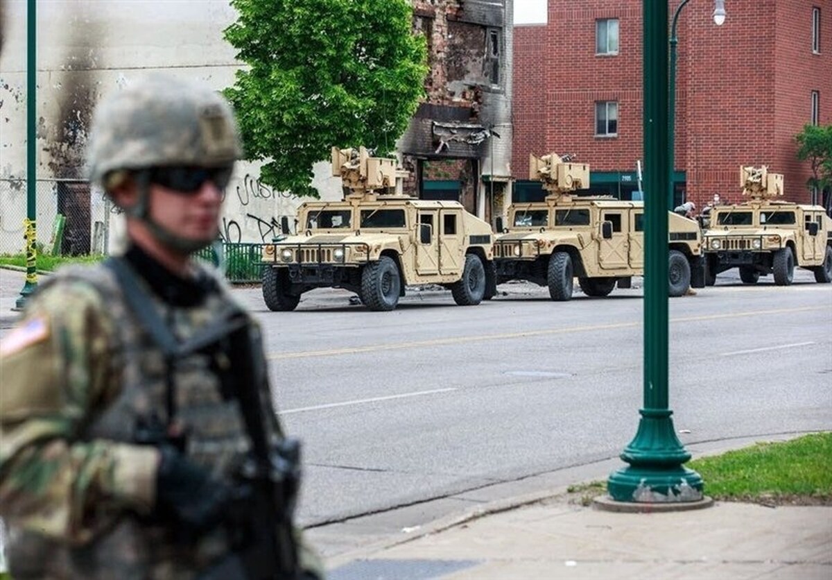 ورود گارد ملی آمریکا به شهر مینیاپولیس برای مقابله با معترضان + فیلم