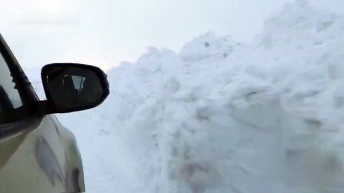 تصاویری از تعویض اکیپ نیرویی واحد‌های دور دست مرزبانی در شرایط سخت جوی