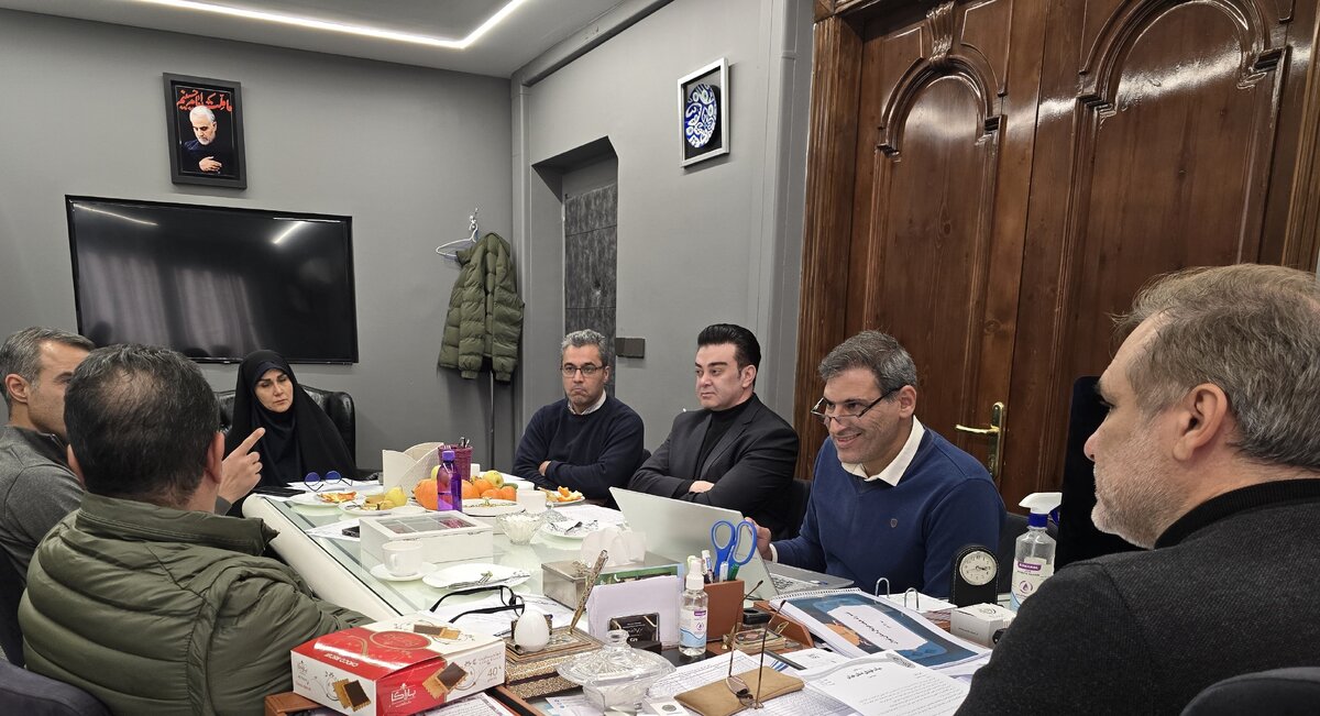 نشست هیئت فوتبال تهران با محوریت نقشه راه و ارتقای مسابقات برگزار شد