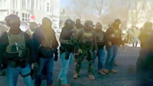 سرکوب خشونت‌آمیز معترضان آمریکایی توسط نیرو‌های سرکوبگر ترامپ