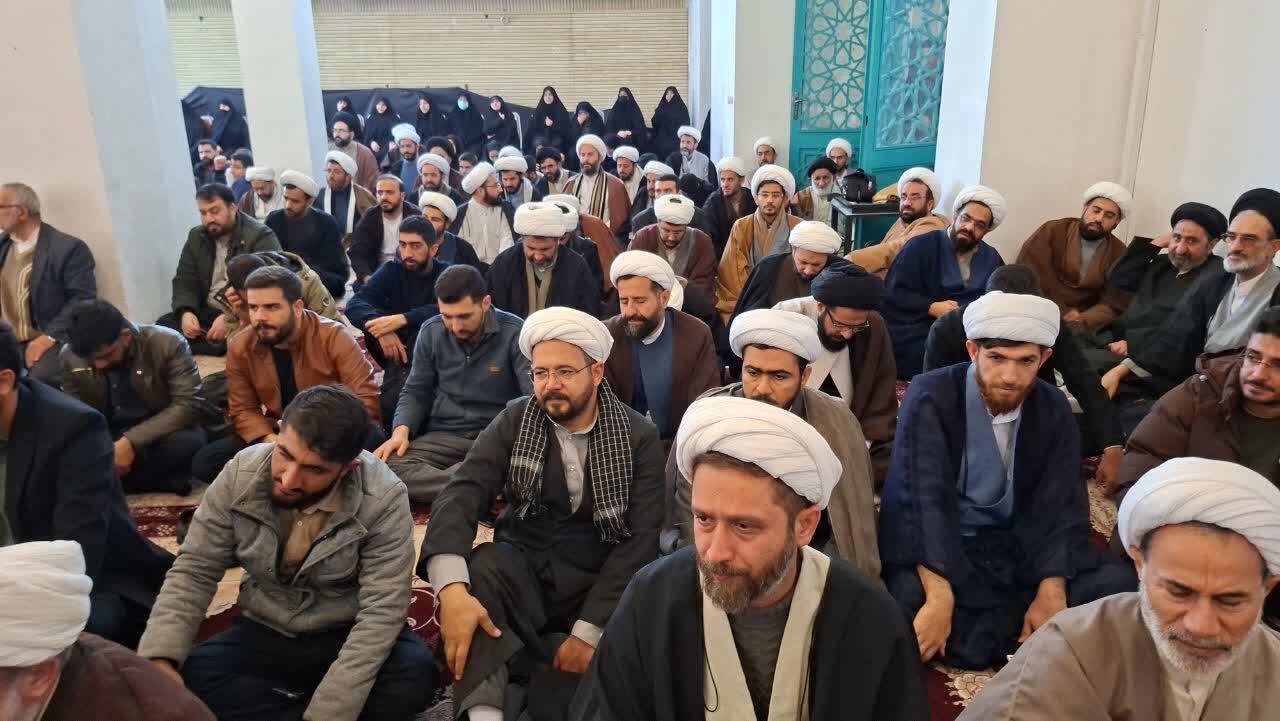 اجتماع بزرگ علما و روحانیون همزمان با کشور در شهرکرد+فیلم