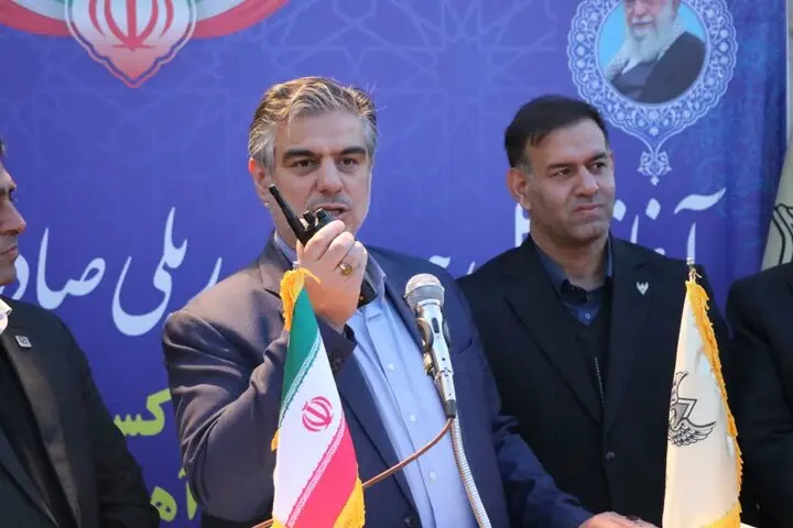 نخستین محموله صادرات ریلی مواد نفتی کشور از اراک به افغانستان ارسال شد