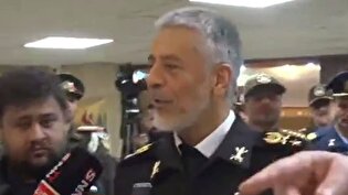 در برابر هر تهدیدی چه دریایی چه هوایی و چه زمینی ایستاده‌ایم