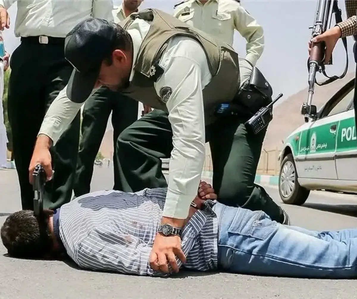 فرمانده انتظامی استان سمنان: قاچاقچی مواد مخدر با شلیک پلیس از پا درآمد