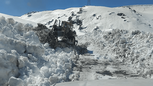 بازگشایی محور لشتر – دنگان – بادره و دهدلی پس از ۷ روز