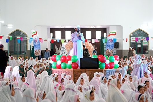 برنامه ریزی برگزاری جشن تکلیف دانش آموزی در آرادان