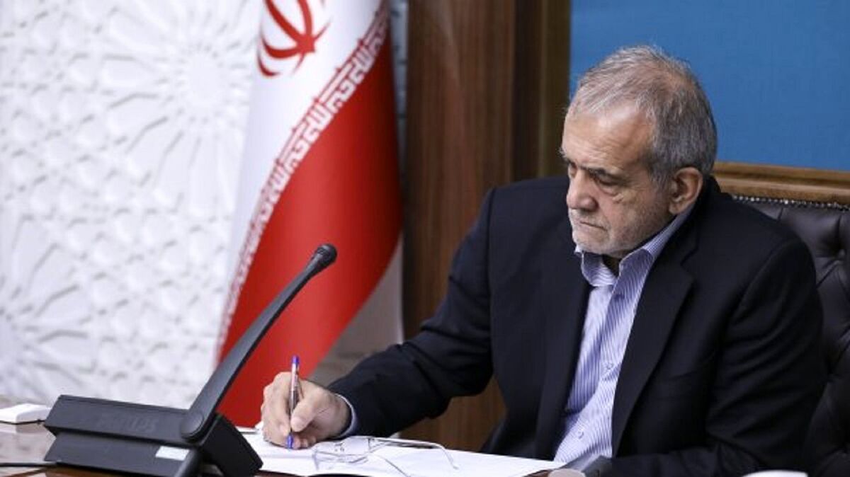 پزشکیان: ترور فرمانده بزرگ امت اسلام جنگ آشکار با مسلمانان است