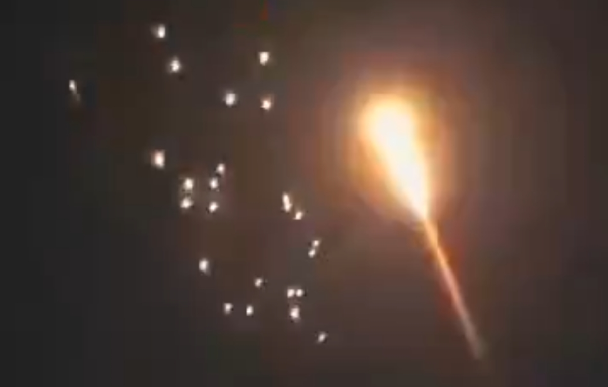 تصاویر دیگری از موشک خوشه&zwnj;ای ایرانی بر فراز آسمان مرکز فلسطین اشغالی