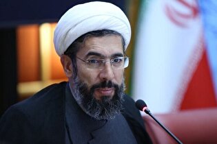 رستمی: امروز دانشجوهای انقلابی قرار بود به محضر آقا برسند اما در مجلس عزای ایشان حضور یافتند+فیلم