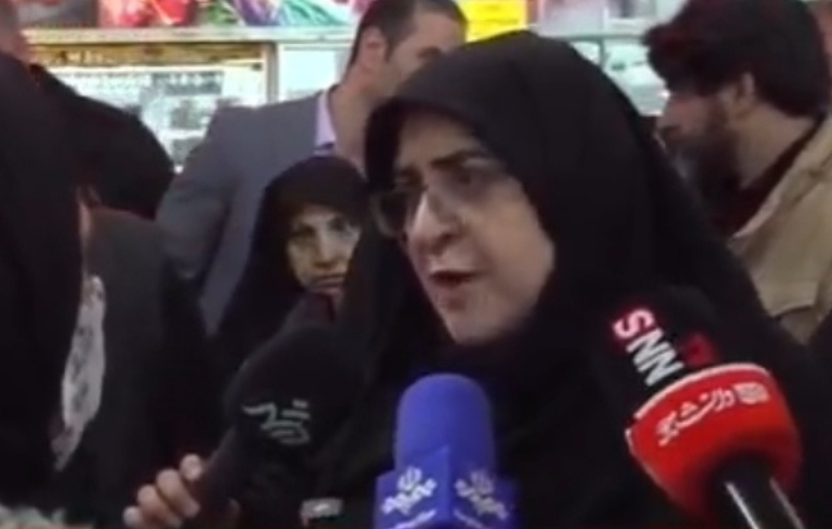 نگاه دولت در این شرایط شنیدن صدای مردم است