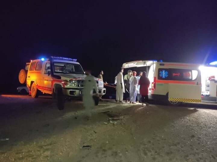 تصادف زنجیرهای در جاده ریگان- ایرانشهر / ١١ نفر مصدوم یک کشته