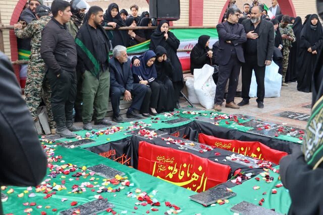 تشییع پیکر&zwnj;های معلم و دانش آموز شهید مدرسه میناب در رفسنجان