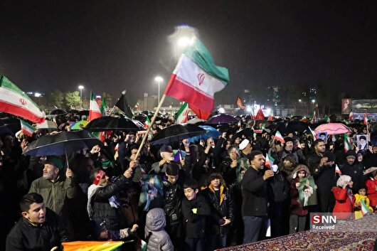 حماسه ای دیگر از مردم خراسان جنوبی زیر شدت باران+ فیلم