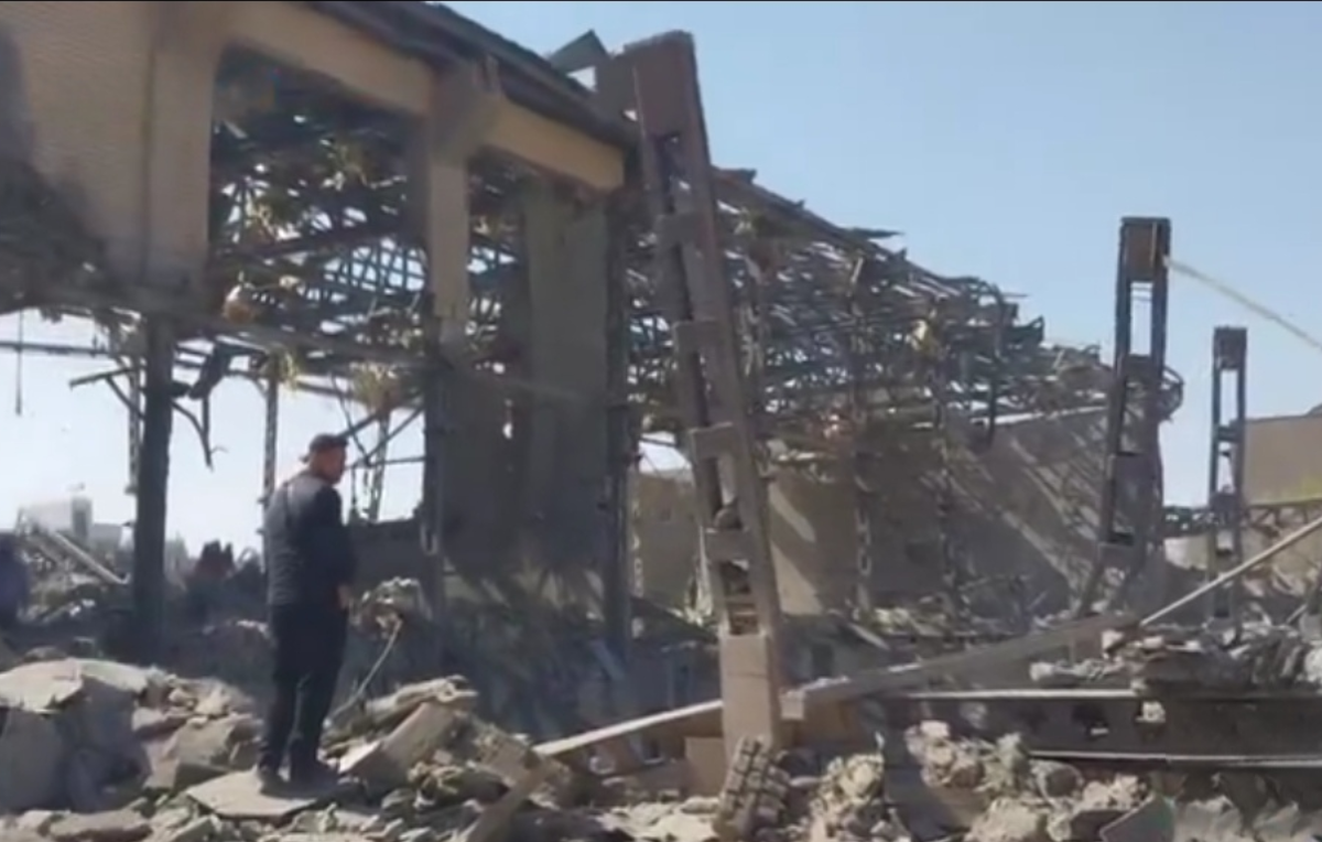 مجموعه‌ای ورزشی در تهران مورد حمله دشمن قرار گرفت