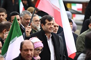 دنیامالی: شیوه دشمن همان روش صدام است/ ورزشگاه‌های بهتری می‌سازیم +فیلم