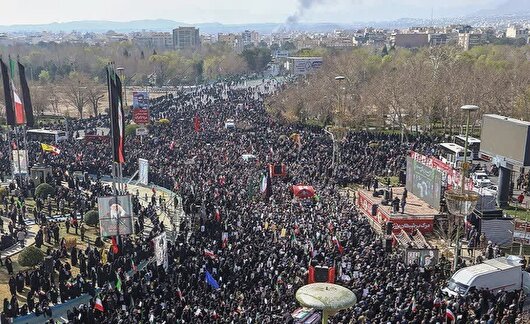 تایم‌لپس از حضور گسترده مردم اصفهان در مراسم تشییع شهدا اخیر +فیلم
