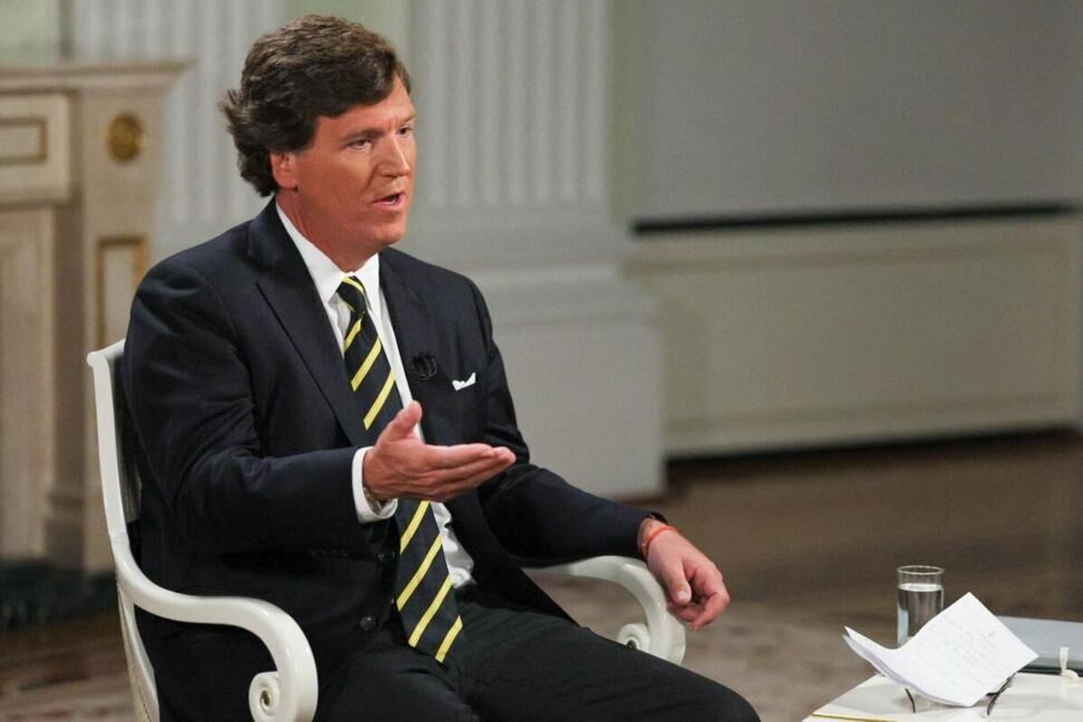 تاکر کارلسون: تسلیم بی قید و شرط یعنی نیروی خارجی می‌تواند به ناموس شما تجاوز کند + فیلم