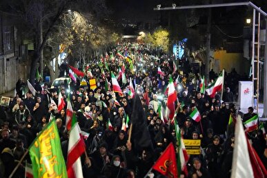 درخواست یک‌صدای ده‌ها هزار کرمانشاهی از نیروهای مسلح: از دشمن انتقام بگیرید