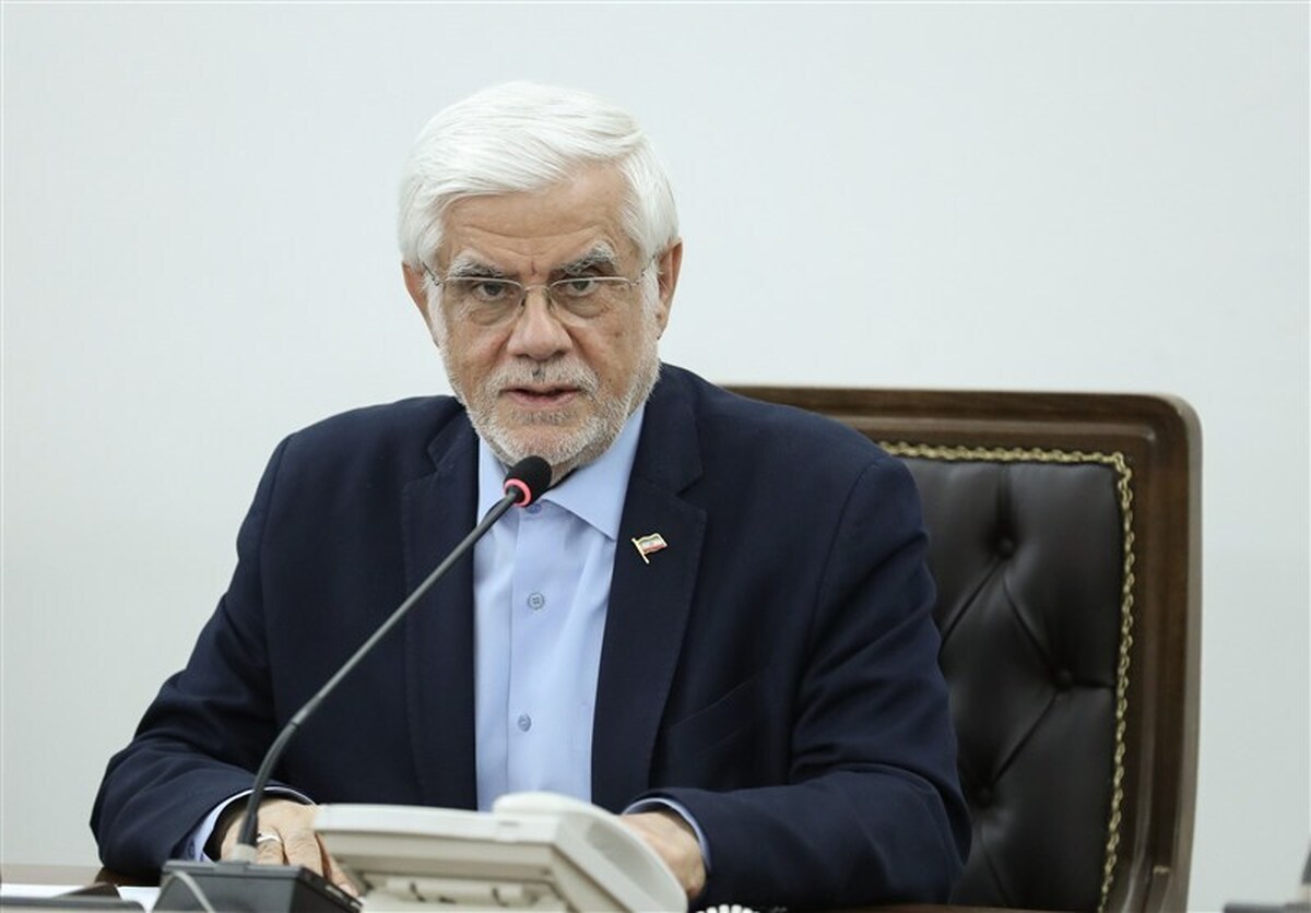 دستور عارف برای تسهیل روند تخلیه بار و کالا‌های اساسی از بندر‌ها