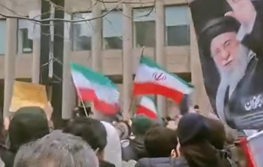 بچه‌های ایران، شمارو به ناموستون خیابان رو خالی نکنید؛ خسته نشید