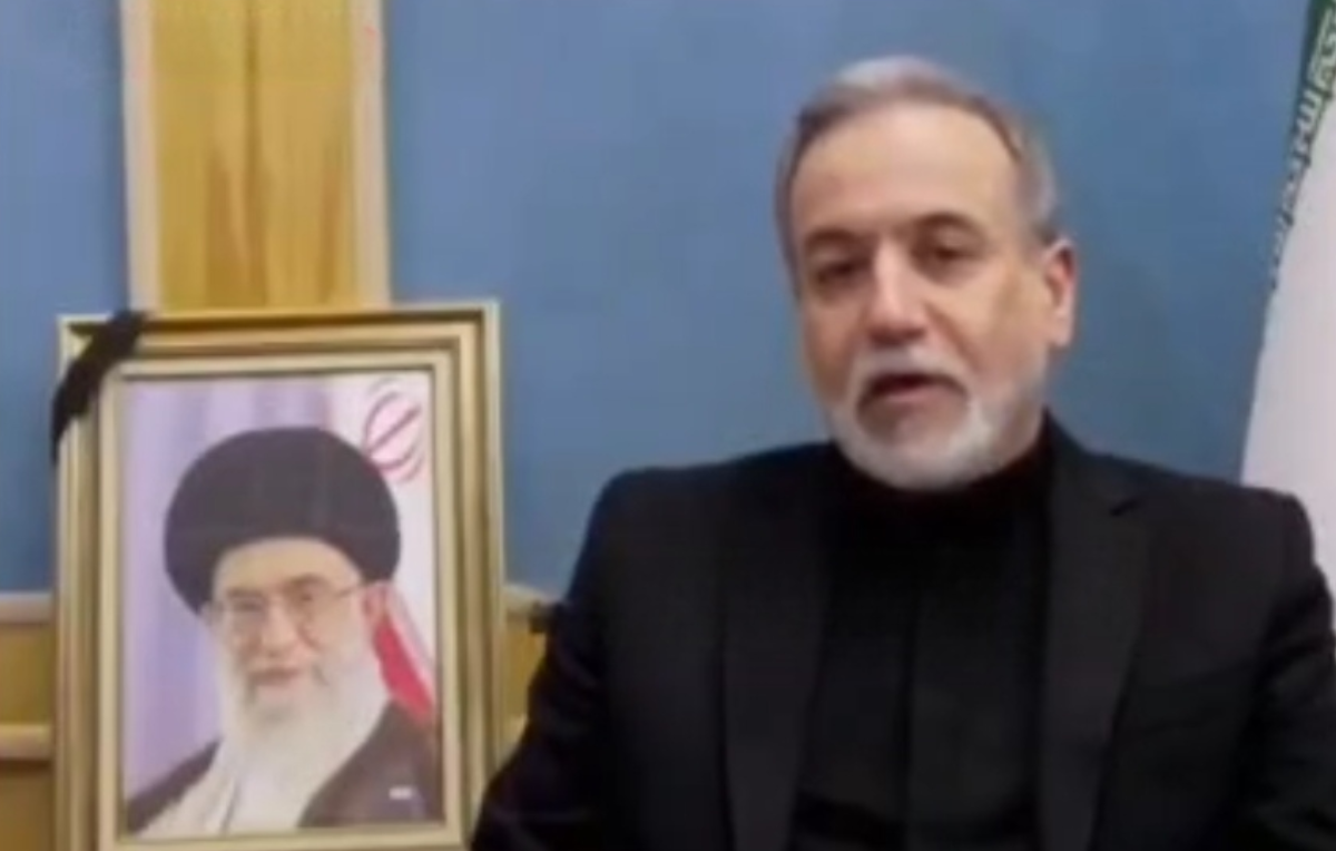 ما هرگز تسلیم نمی‌شویم / ما از خود دفاع می‌کنیم