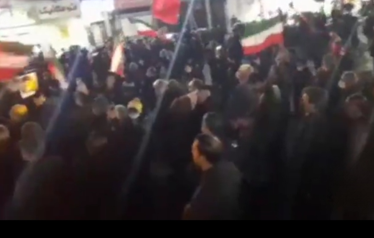 سیل جمعیت انقلابی اهالی خانی&zwnj;آبادنو تهران