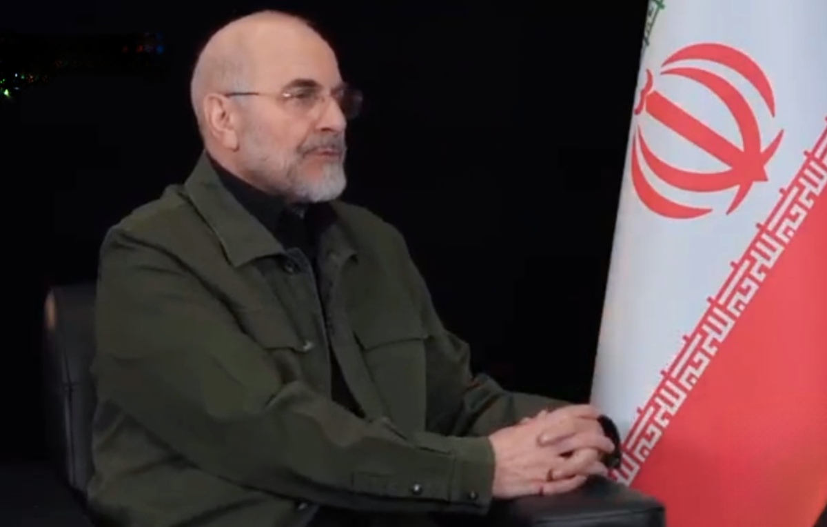 طبق برنامه‌ریزی که داریم عملیات را پیش می‌بریم و بر موضوعات سواریم ترامپ و نتانیاهو فکر میکردند اگر ترور رهبر انقلاب، حمله خارجی و بهم ریختن داخل را همزمان انجام دهند جنگ ۳ روزه تمام می‌شود، این اشتباه بزرگ آنها بود