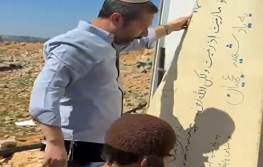 وقتی بچه‌های اشتهارد و کرج به یاد همشهری‌ها و بچه محل‌های شهیدشون به سمت اسرائیل موشک شلیک می‌کنند