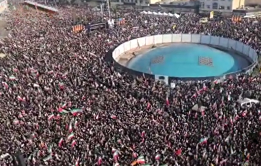 خروش مردم پایتخت در اعلام بیعت با رهبر انقلاب