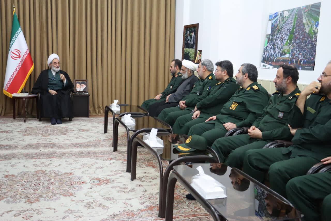 امام جمعه رشت: بیعت با رهبری و وحدت ملت ایران در برابر دشمنان ضروری است&nbsp;