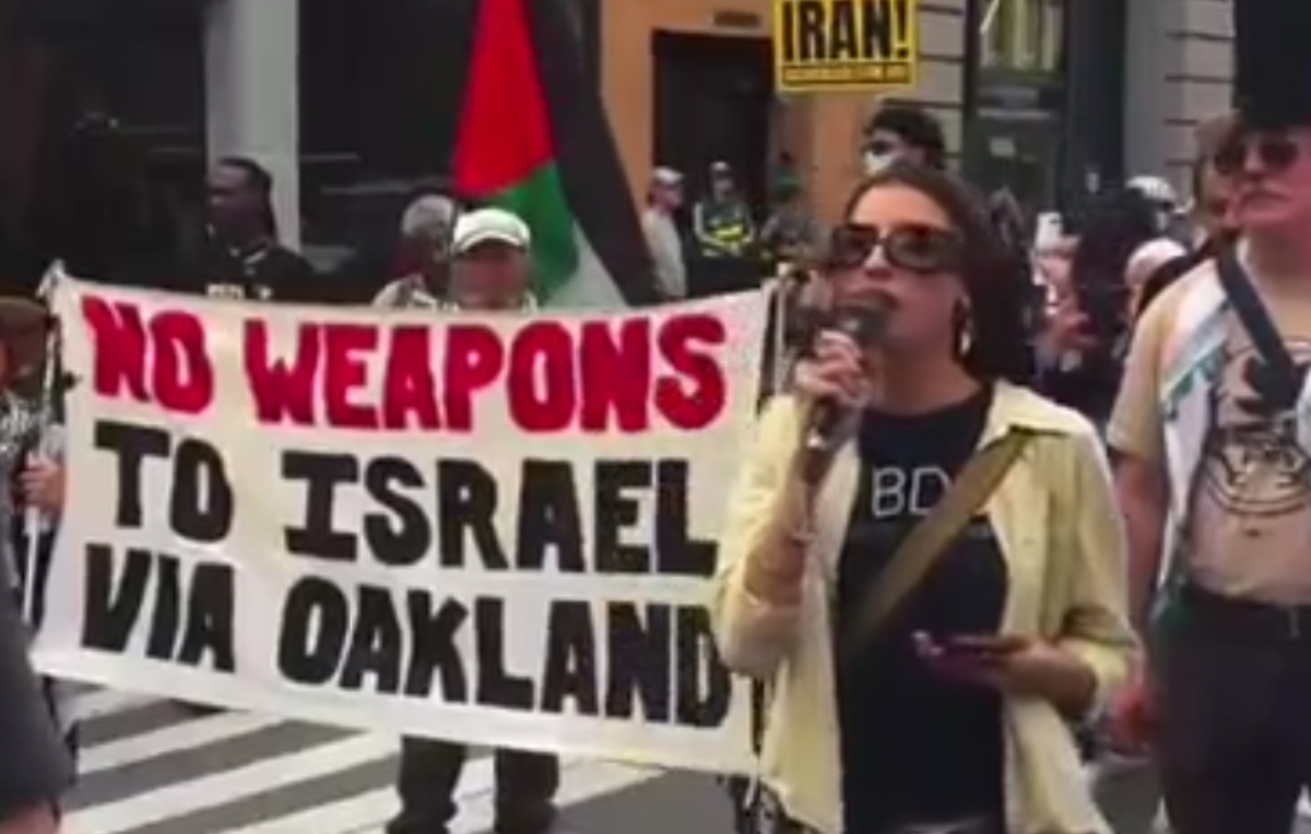 راهپیمایی گسترده مخالفان جنگ با ایران در شهر سانفرانسیسکو