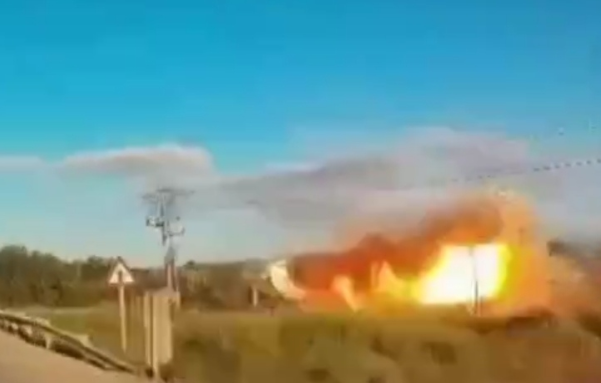 لحظه اصابت موشک به تأسیسات ارتباطی و اطلاعاتی رژیم صهیونیستی در روز گذشته