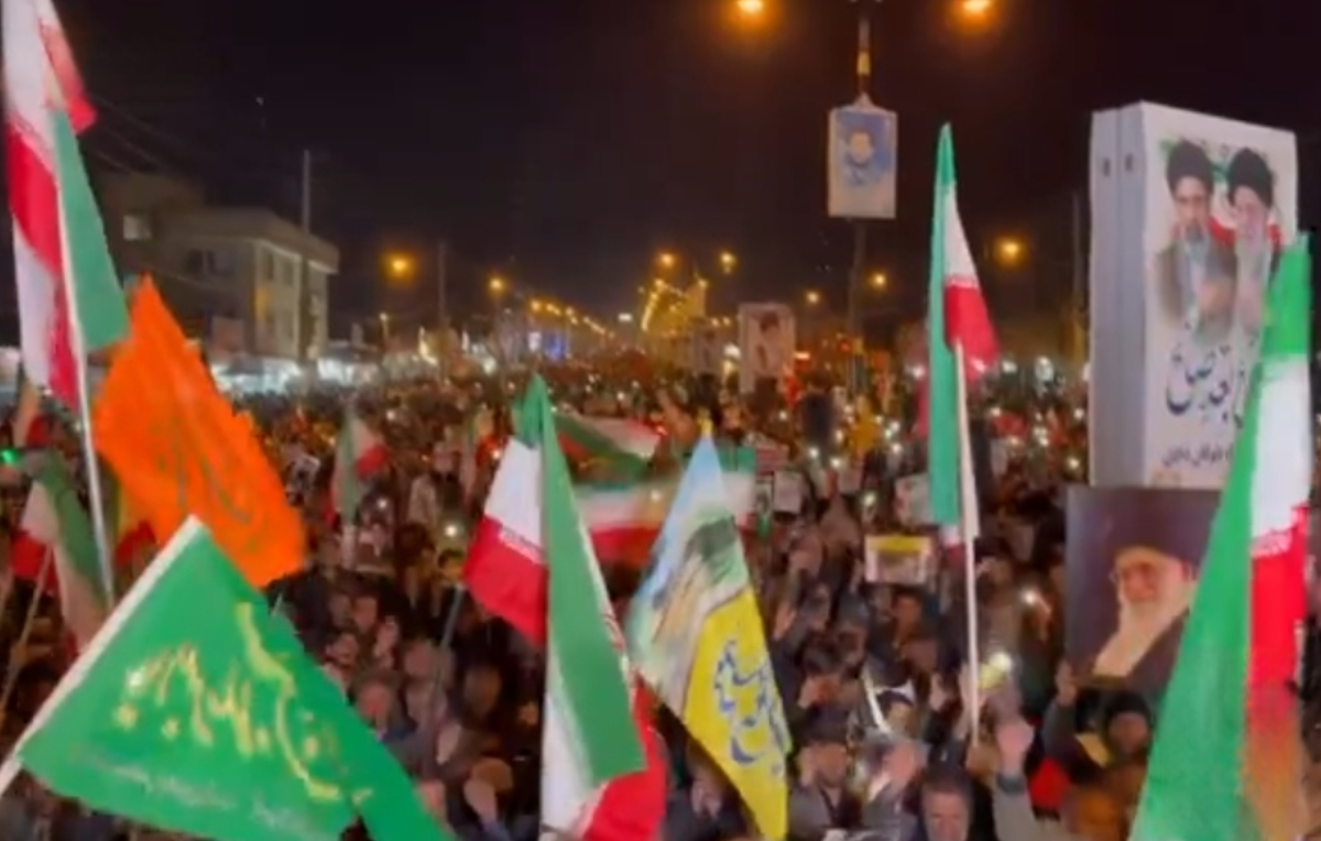 سنگ تمام یاسوجی‌ها برای بیعت با رهبر انقلاب آیت الله سید مجتبی حسینی خامنه‌ای