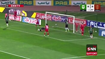 گل اول خیبر خرم آباد به پرسپولیس توسط احسان حسینی در دقیقه ۱۱ / پرسپولیس ۰ – ۱ خیبر خرم آباد