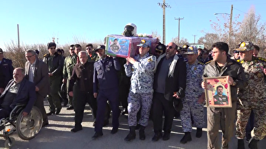 تشییع پیکر سرهنگ خلبان شهید مهدی فیروزمند در پایگاه هوایی شهید نوژه