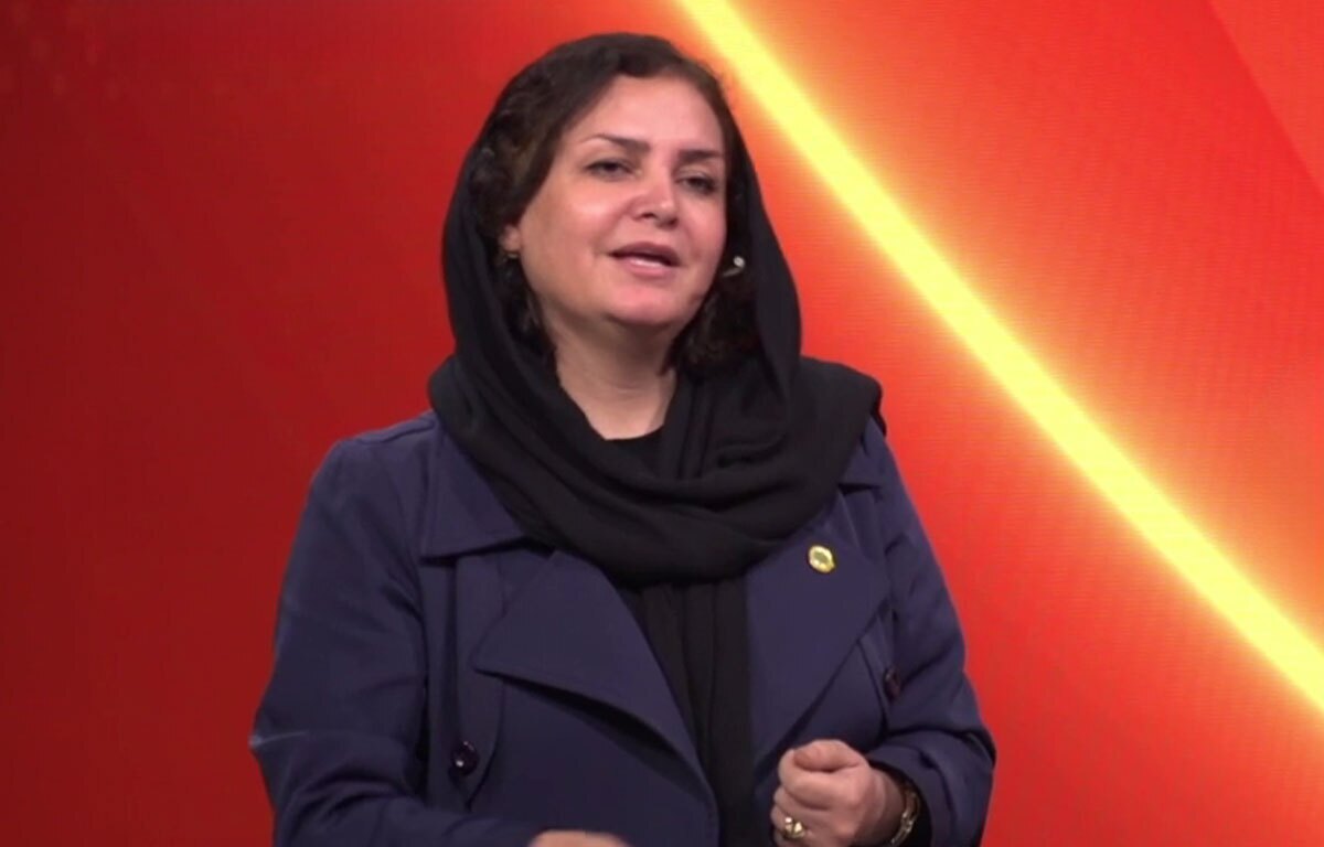 منفعت من ایران است / هیچ آزادی از چکمه اجنبی به دست نمی&zwnj;آید