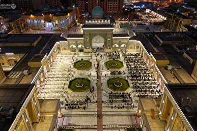 ضیافت هزاران نفره افطار در حرم امیرالمومنین (ع) + تصاویر