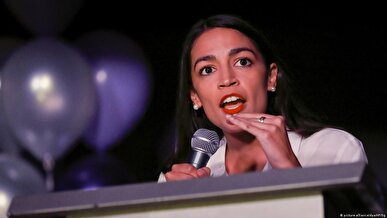 مخالفت نماینده کنگره آمریکا با جنگ علیه ایران + عکس