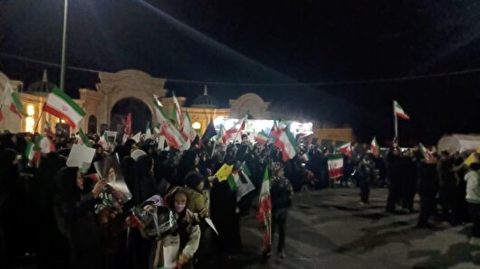 «نبرد با آمریکا» فریاد رسای مردم کهک+فیلم