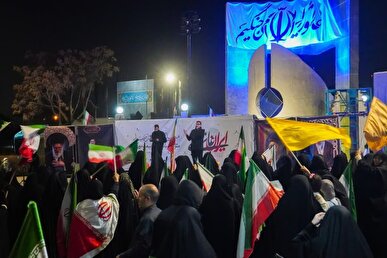 بیعت مردم مشهد با رهبر معظم انقلاب در یازدهمین شب از خروش خودجوش مردمی + فیلم (چهارشنبه ۲۰ اسفند ۱۴۰۴)