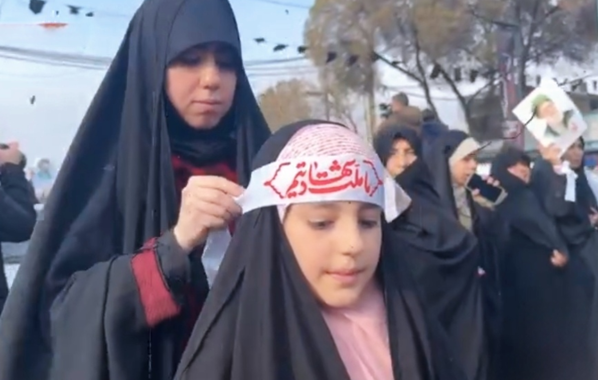 اجتماع بزرگ نوجوان استان قزوین در بیعت با رهبر معظم انقلاب حضرت آیت&zwnj;الله آقا سید مجتبی خامنه&zwnj;ای