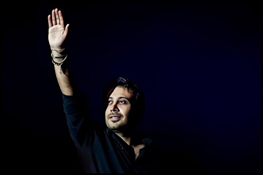 چاوشی از وطن میخواند... + فیلم